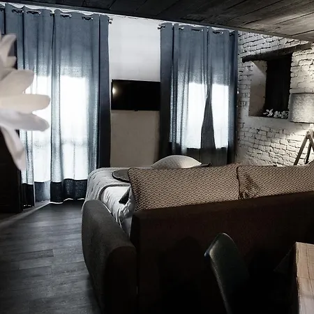 アパート La Canonica - Charming Self-catering In ニッツァ・モンフェッラート