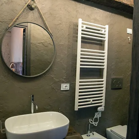 La Canonica - Charming Self-catering In Lägenhet Nizza Monferrato