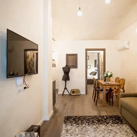 La Canonica - Charming Self-catering In アパート ニッツァ・モンフェッラート